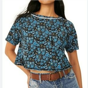 We The Free Relaxed Fit Scoop Neck Cropped Floral Print Top